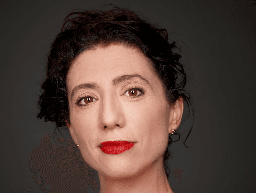 OLIVIA FOX CABANE